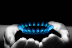 állami támogatás, ártámogatás, fogyasztás, földgáz, fosszilis energia, olaj, szegény, szegénység állami támogatás, ártámogatás, fogyasztás, földgáz, fosszilis energia, olaj, szegény, szegénység