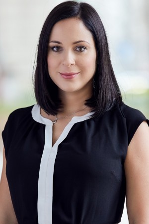 dr. Párkányi Rita